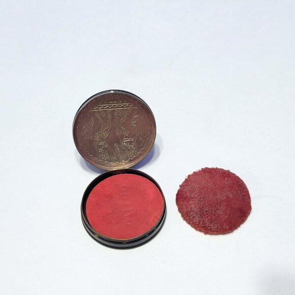 Antique Rare Tattoo Rouge Powder Compact with Makeup Inside - Picture 6 of 6